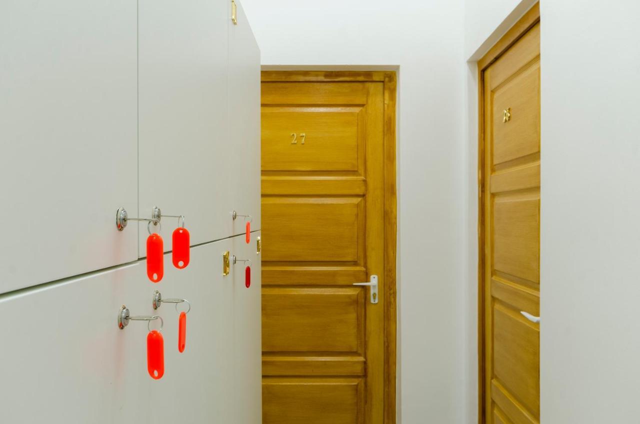 Bartok Aparthotel *