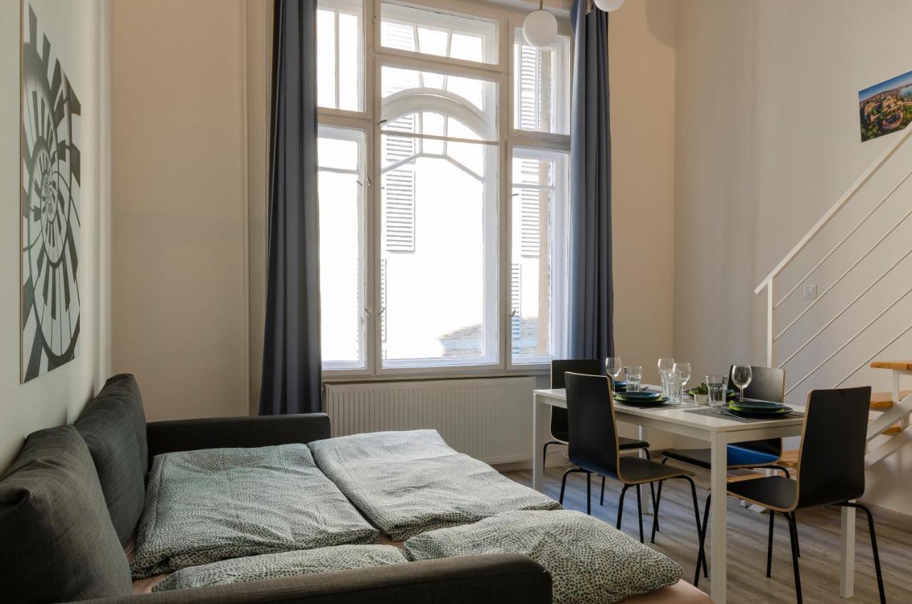 Hotel apartamentowy Bartok *